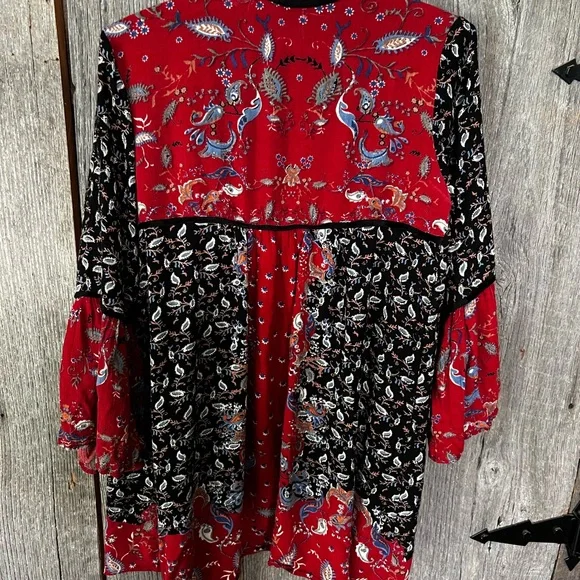 Altar’d State Bohemian Floral Kimono Cardigan - Picture 2 of 5